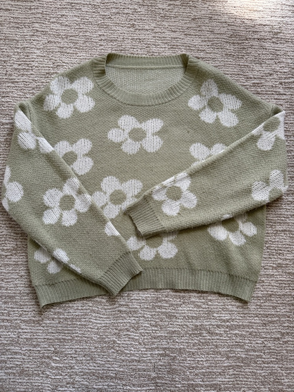 Sage/Ivory coral print sweater Size Small